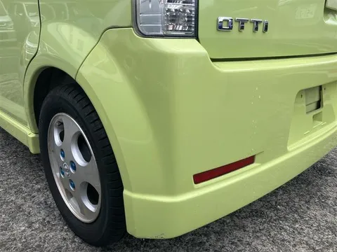 Nissan Otti