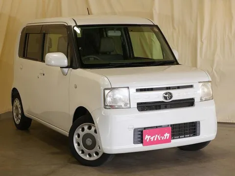 Toyota Pixis Space