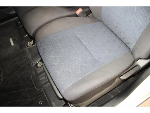 Mitsubishi eK X