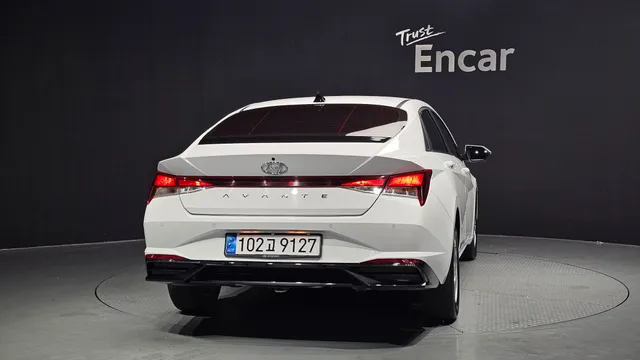 Hyundai Elantra (Avante)