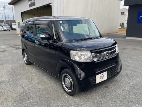 Honda N-BOX Slash
