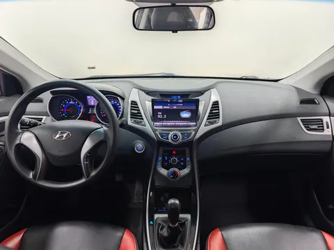 Hyundai Elantra (Avante)