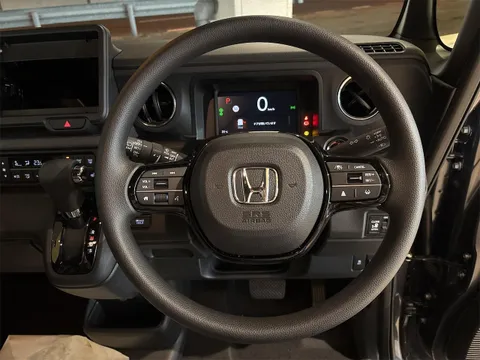 Honda N-BOX Custom