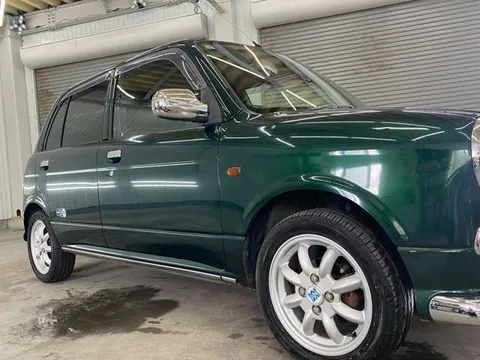 Daihatsu Mira Gino