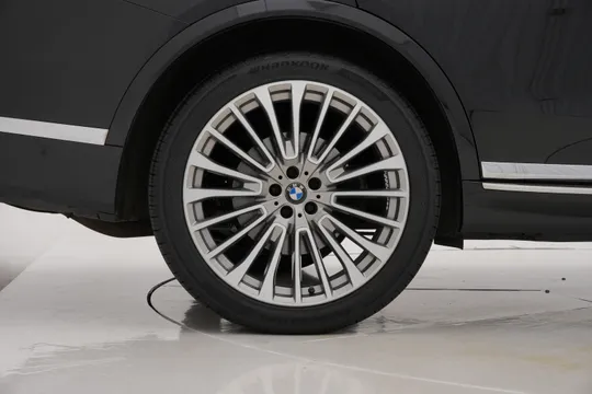 BMW BMW
