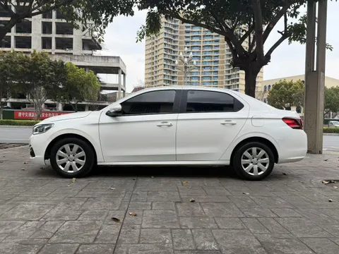 Peugeot 301
