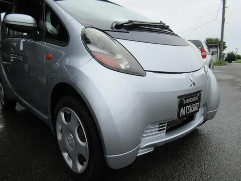 Mitsubishi I