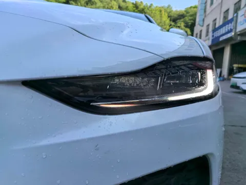 Jaguar XEL