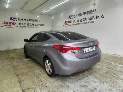 Hyundai Elantra (Avante)