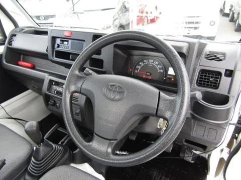 Toyota Pixis Truck