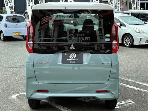 Mitsubishi eK Space