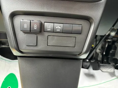 Nissan Clipper Van