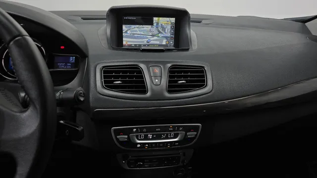 Renault SM3