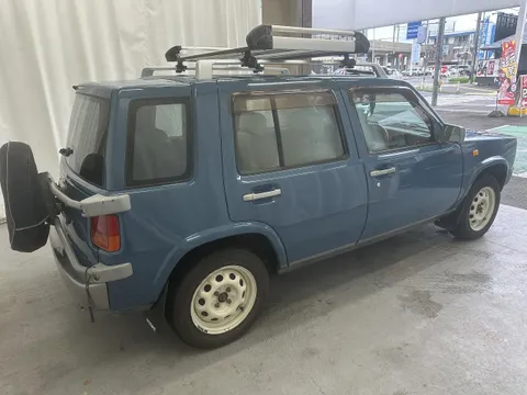 Nissan Rasheen