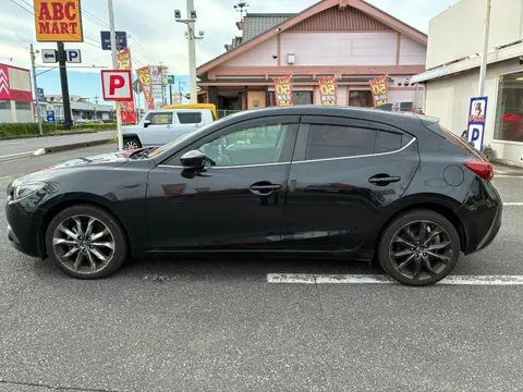 Mazda Axela Sport