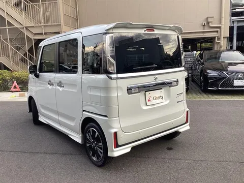 Suzuki Spacia Custom