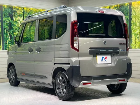 Suzuki Spacia Gear