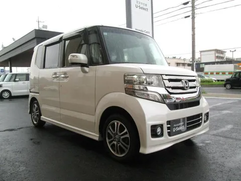 Honda N-BOX Custom