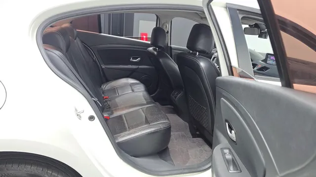 Renault SM3