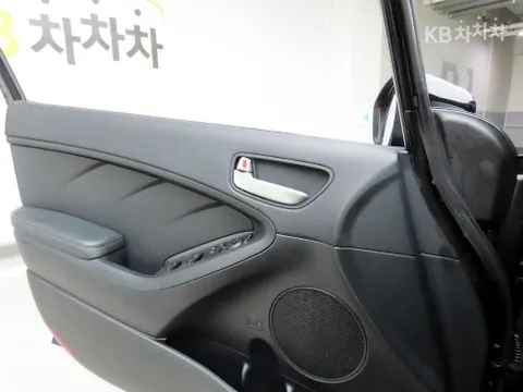 Kia Cerato (K3)
