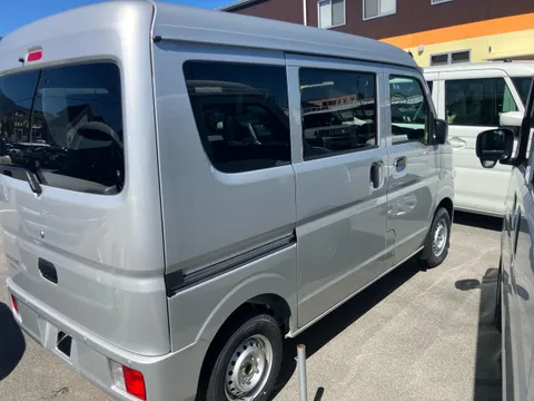 Mitsubishi Minicab Van