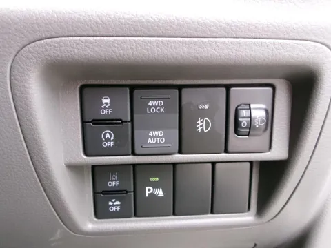Nissan Clipper Van