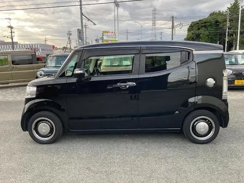 Honda N-BOX Slash