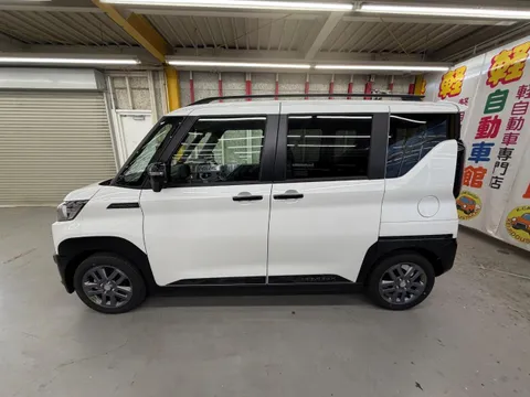 Mitsubishi Delica Mini