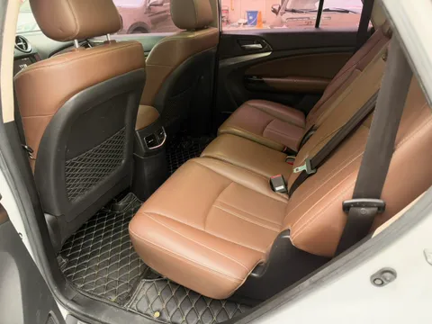 BYD S7