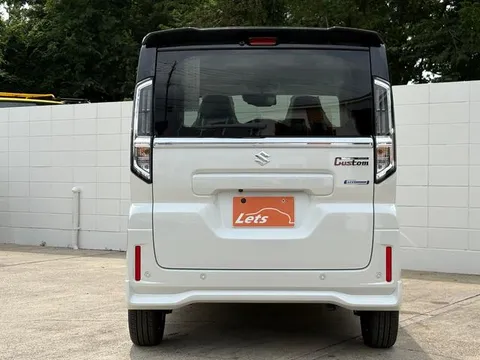 Suzuki Spacia Custom