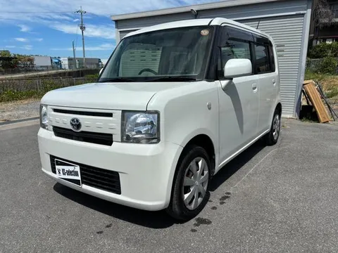 Toyota Pixis Space