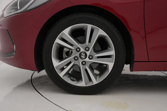 Hyundai Elantra (Avante)