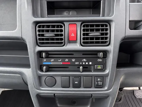 Mazda Scrum Truck