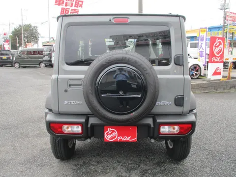 Suzuki Jimny Sierra