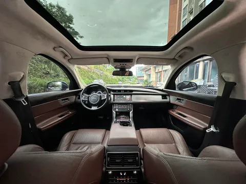 Jaguar XFL