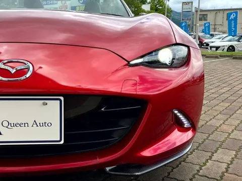 Mazda MX-5 (Roadster)