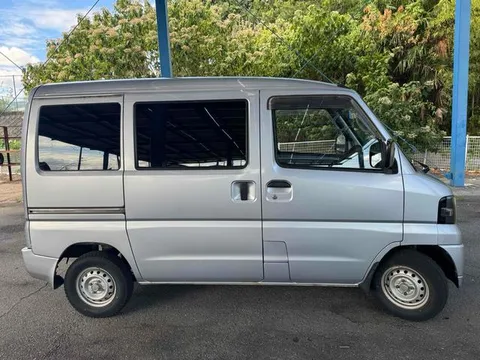 Mitsubishi Minicab Van
