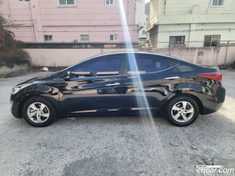 Hyundai Elantra (Avante)