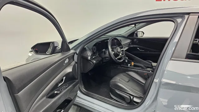 Hyundai Elantra (Avante)
