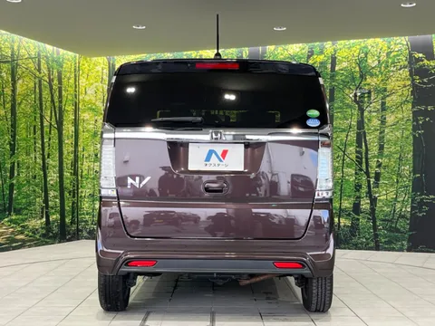 Honda N-BOX Slash