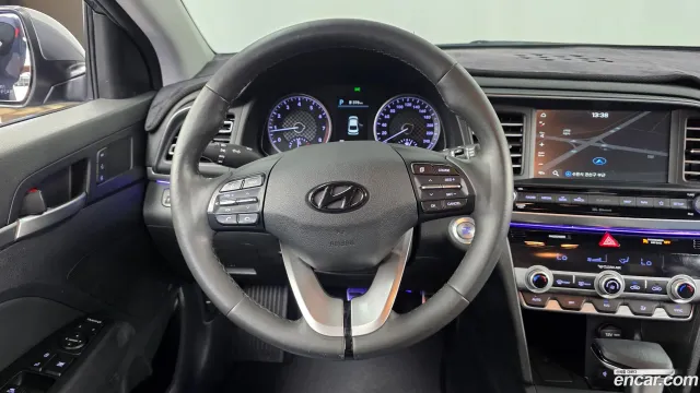 Hyundai Elantra (Avante)