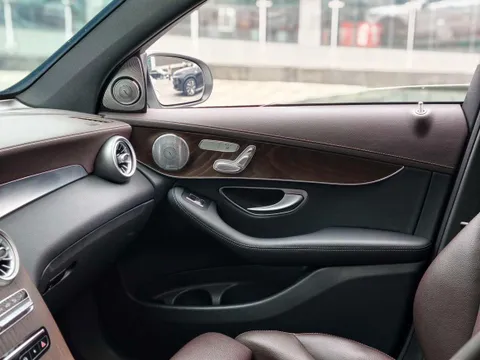 Mercedes-Benz Mercedes-Benz GLC