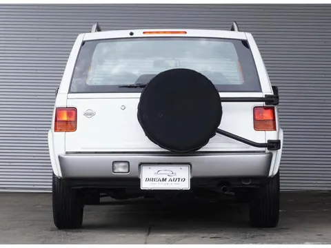 Nissan Rasheen