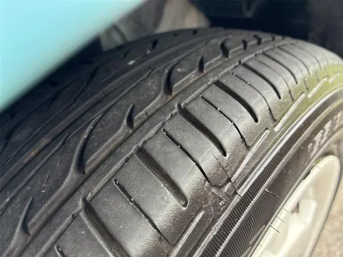 Daihatsu Mira Tocot