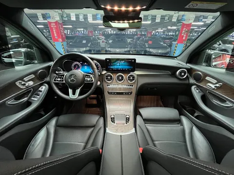 Mercedes-Benz Mercedes-Benz GLC