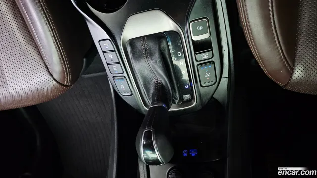 Hyundai Grand Santa Fe (Maxcruz)