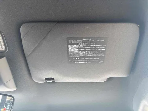 Toyota Pixis Mega