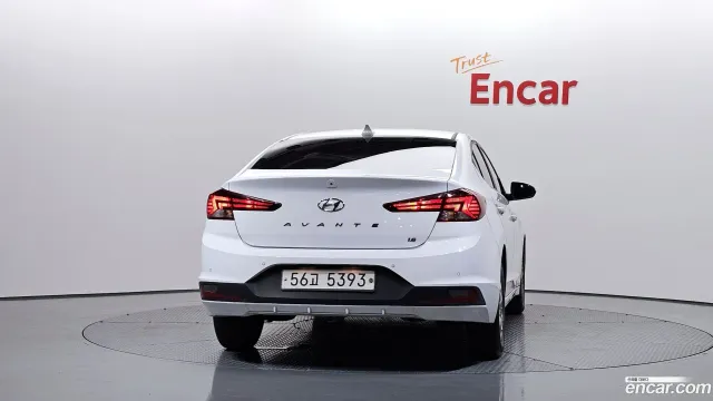 Hyundai Elantra (Avante)