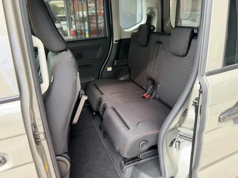 Suzuki Spacia Gear