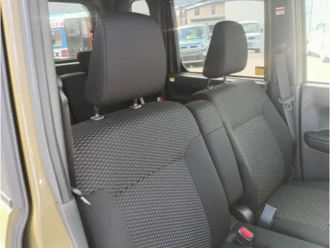 Toyota Pixis Mega